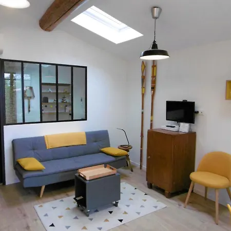L Appentis Du Chai Holiday home Roujan