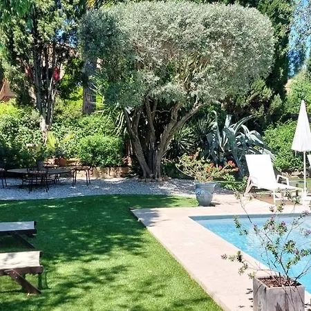 L Appentis Du Chai Holiday home *