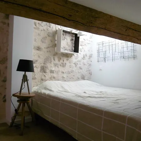 L Appentis Du Chai Roujan