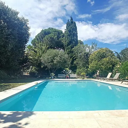 L Appentis Du Chai